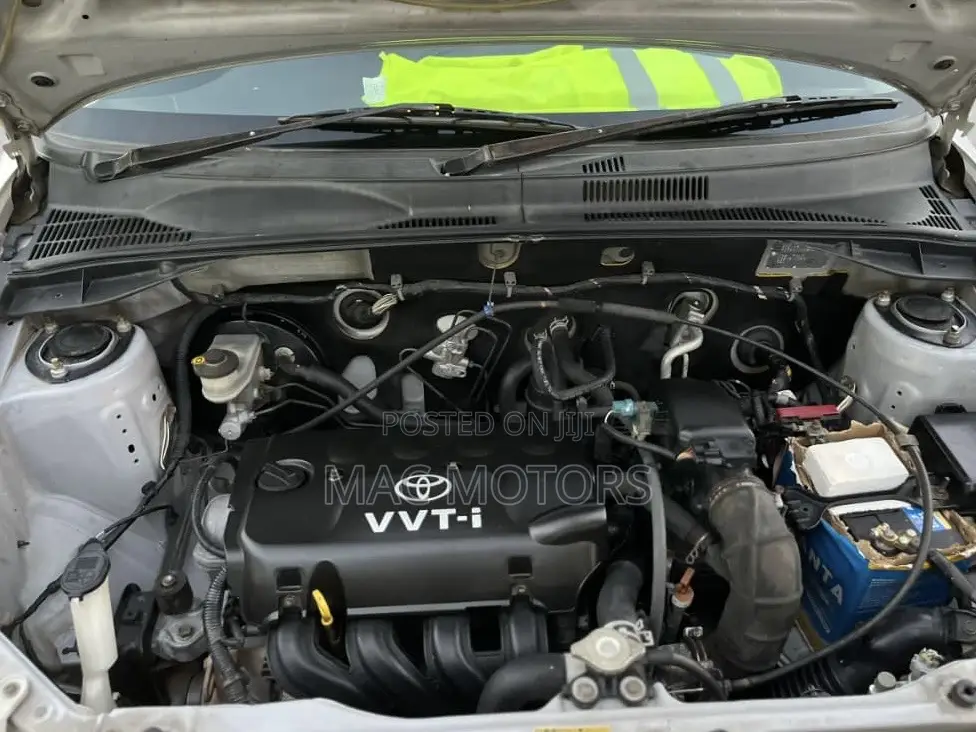 Toyota Probox 2004 Silver