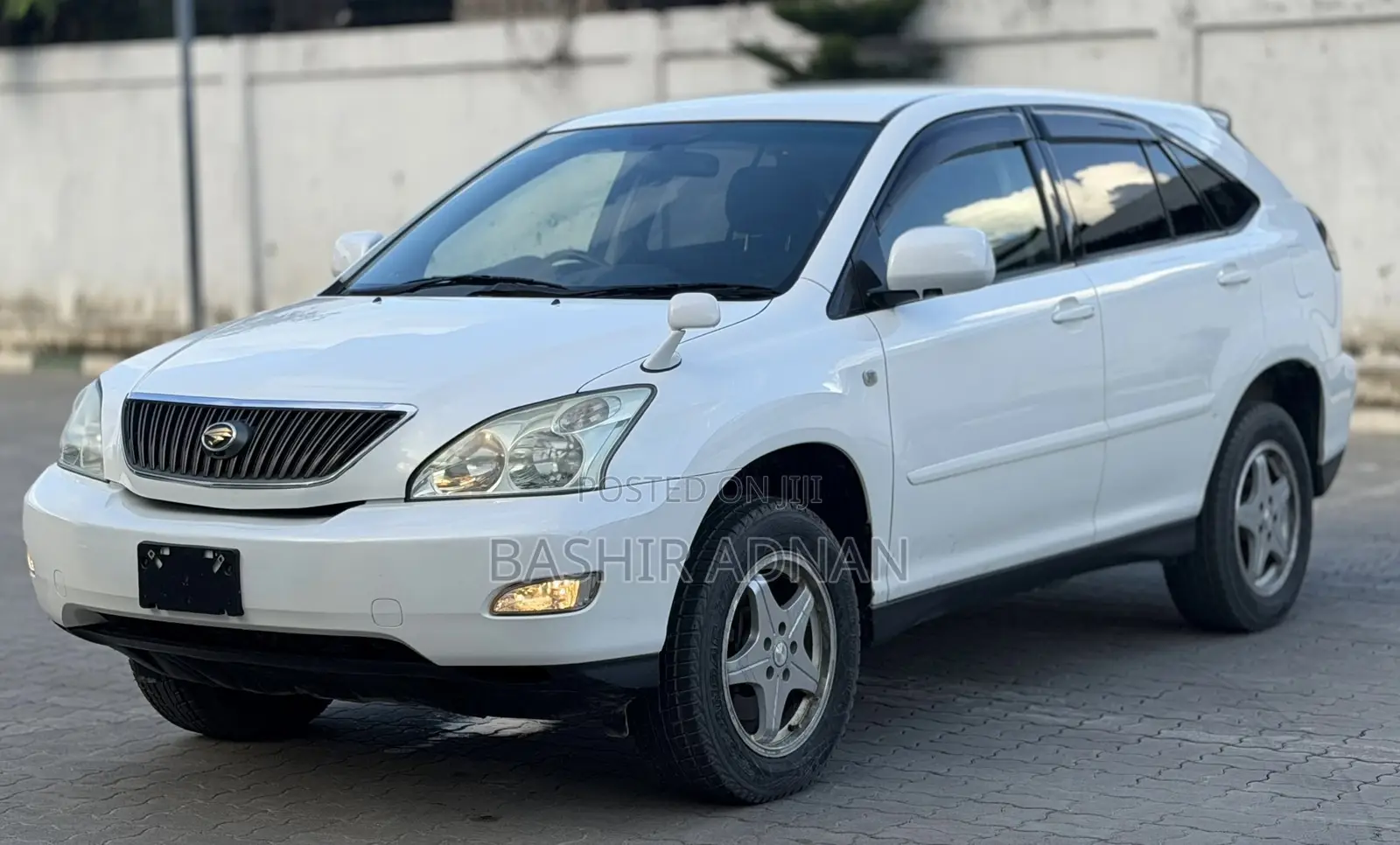 Toyota Harrier 2005 White