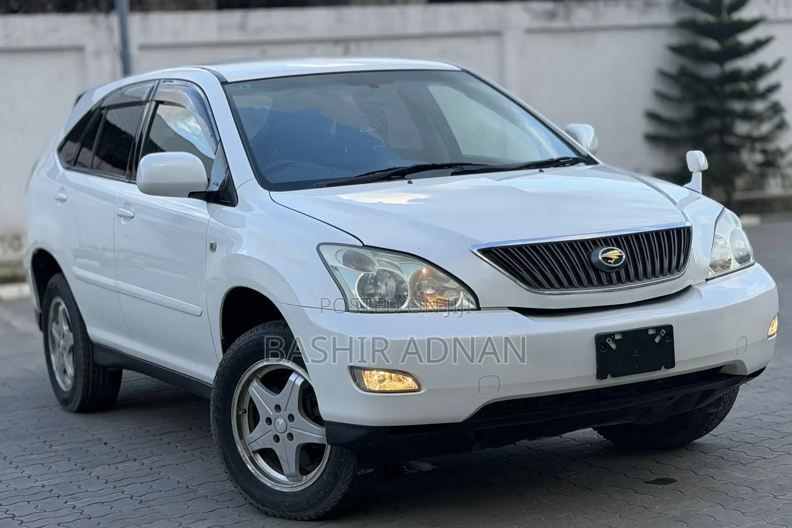 Toyota Harrier 2005 White