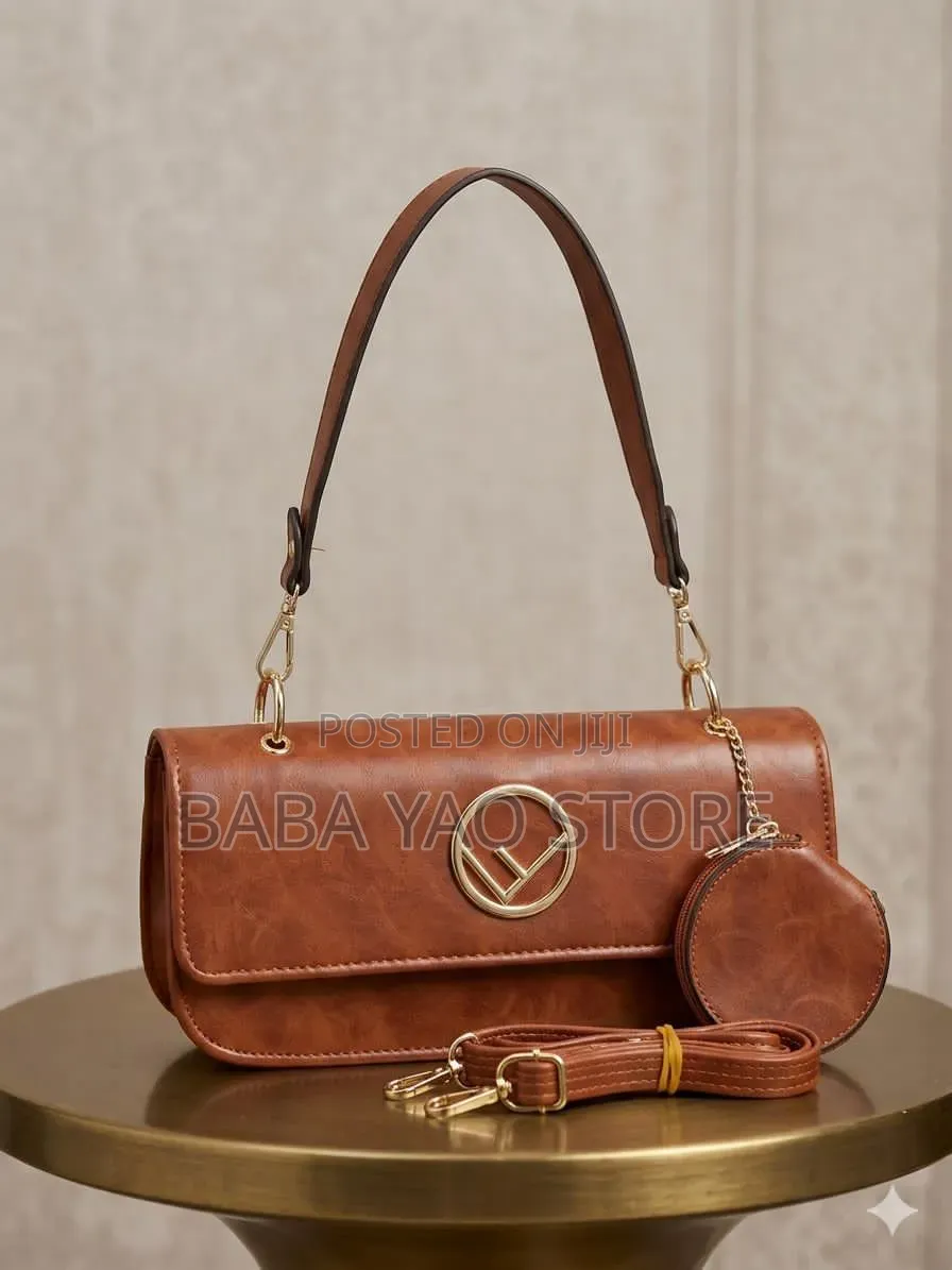 Female' Shoulder Bags of 2024/Office and Street Outfits