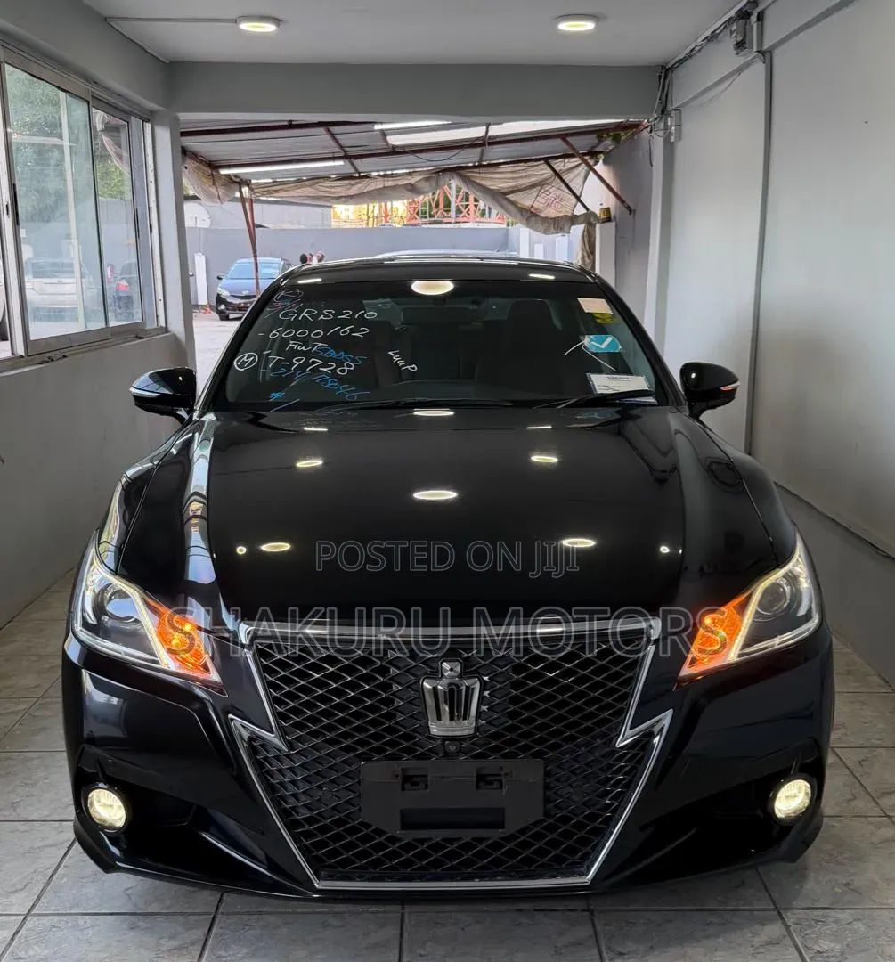 Toyota Crown 2014 Black