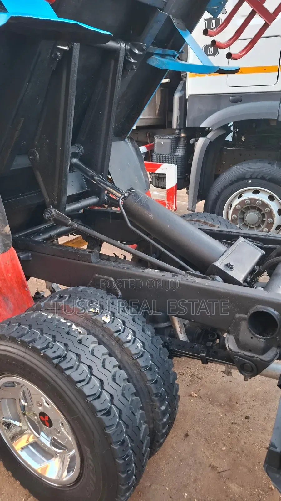 Mitsubishi Canter 4d33 for Sale 43m