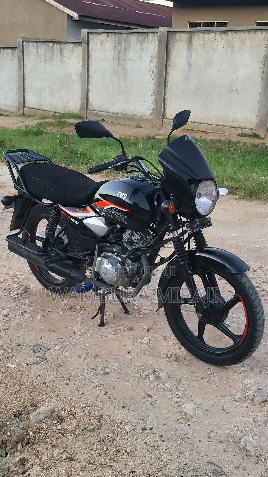 New TVS HLX 125 2025 Black
