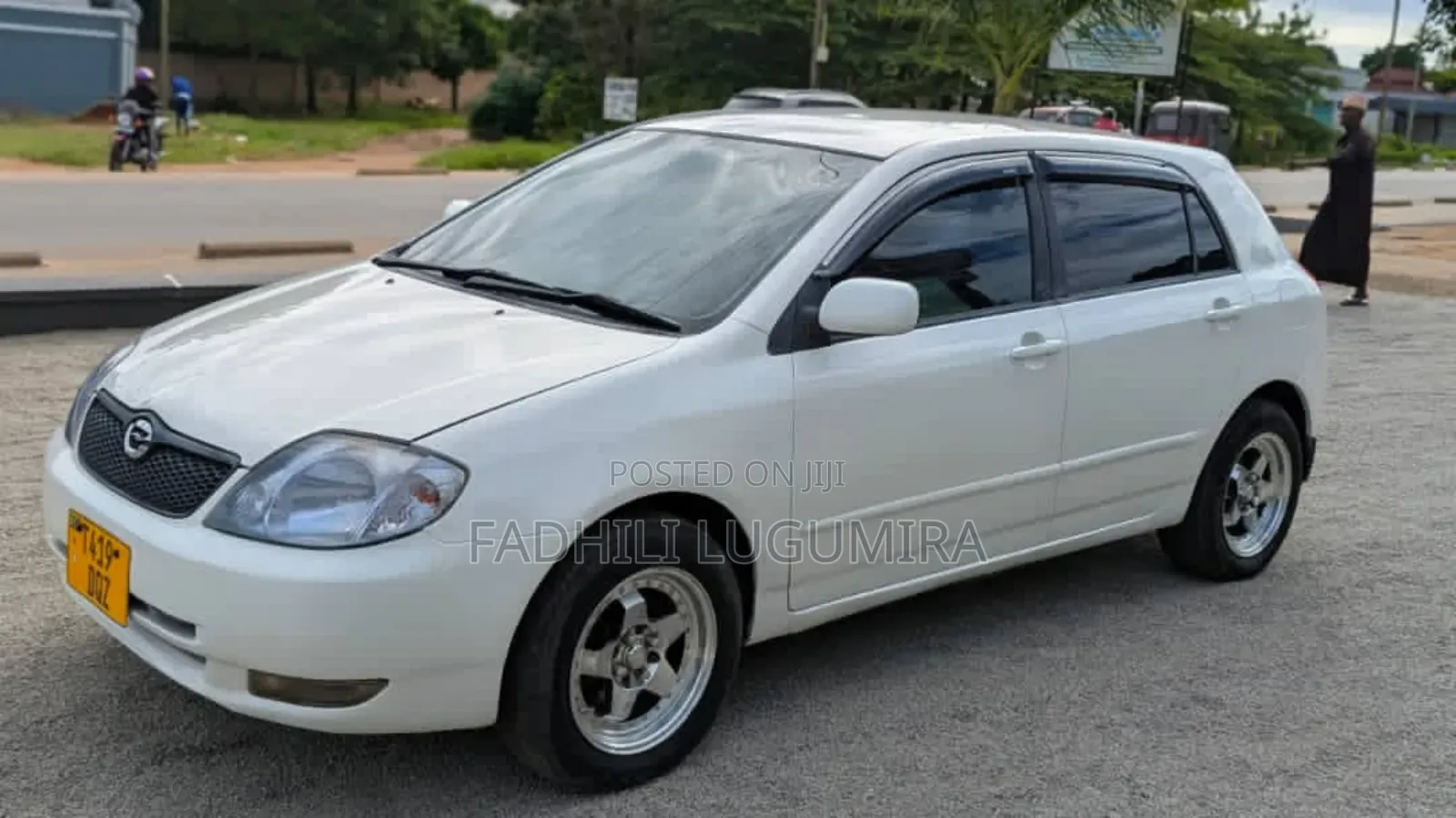 Toyota Corolla RunX 2004 White