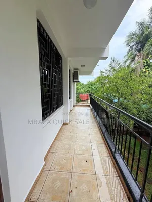 3bdrm Apartment in Masaki for rent