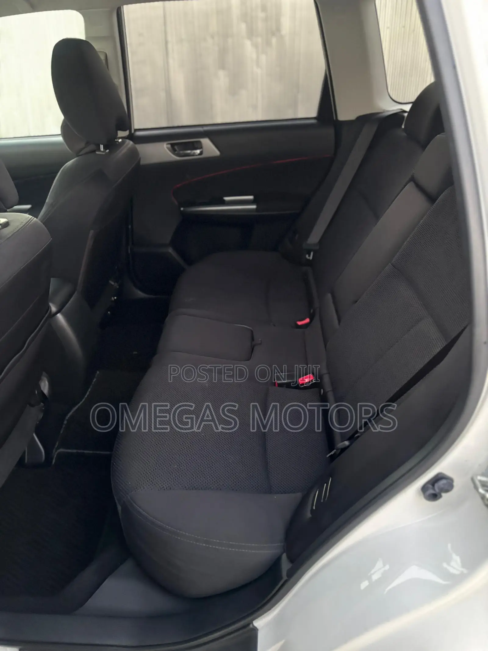Subaru Forester 2.0D X 2011 Pearl