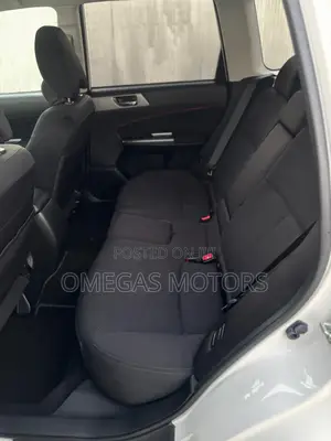 Subaru Forester 2.0D X 2011 Pearl