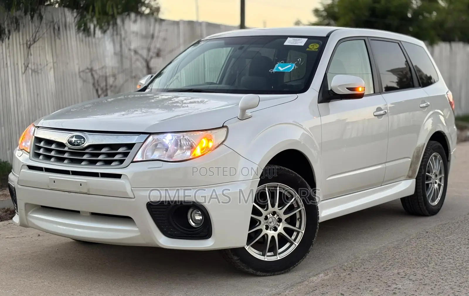 Subaru Forester 2.0D X 2011 Pearl