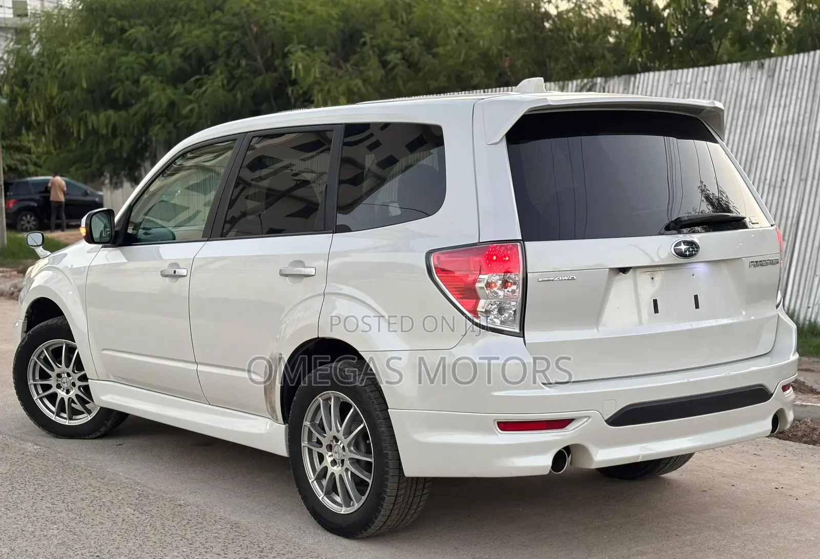 Subaru Forester 2.0D X 2011 Pearl