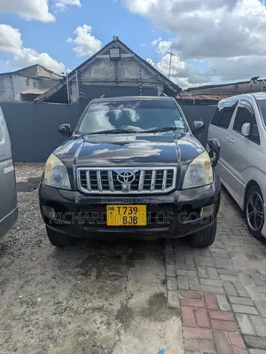 Toyota Land Cruiser Prado 2004 Black