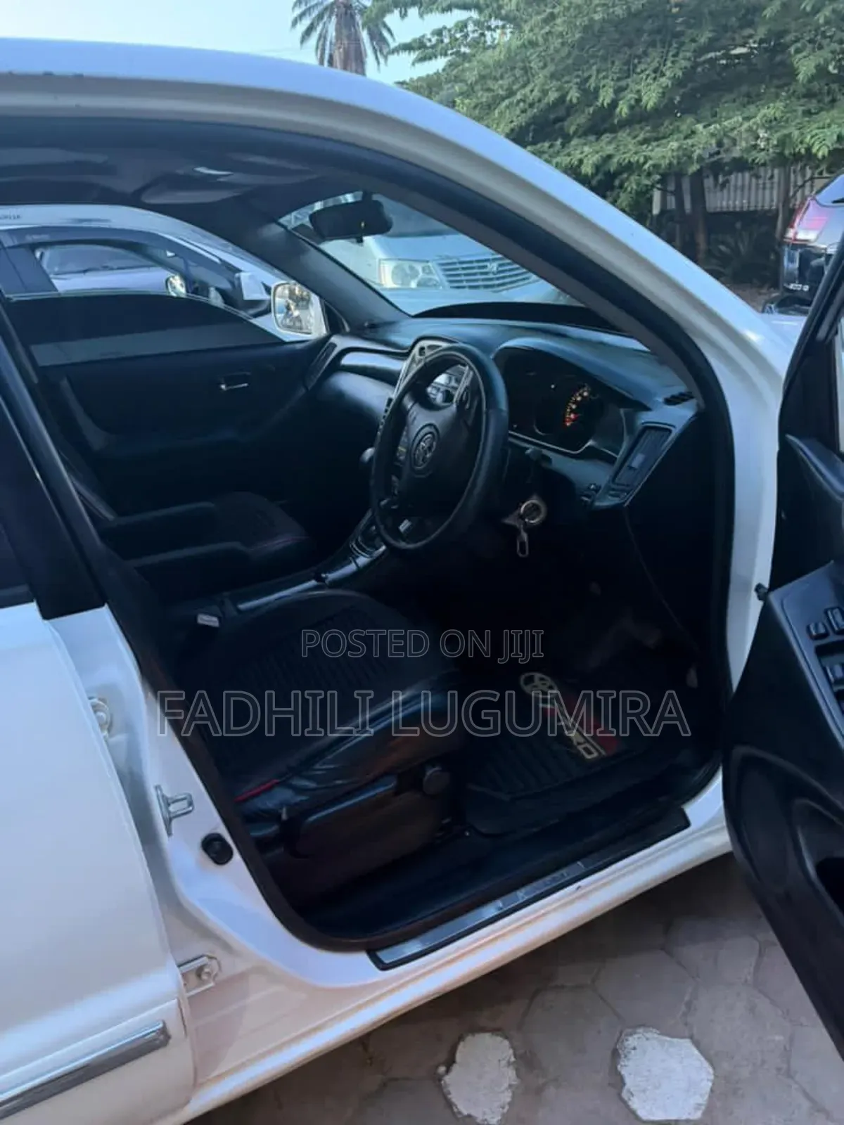 Toyota Kluger 2005 White