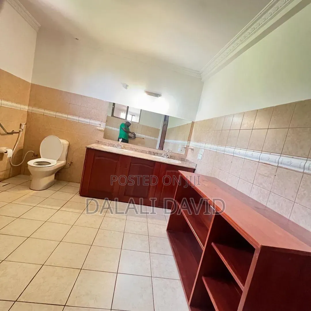 5bdrm House in Mbezi Beach for rent