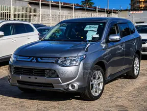 Mitsubishi Outlander 2014 Gray
