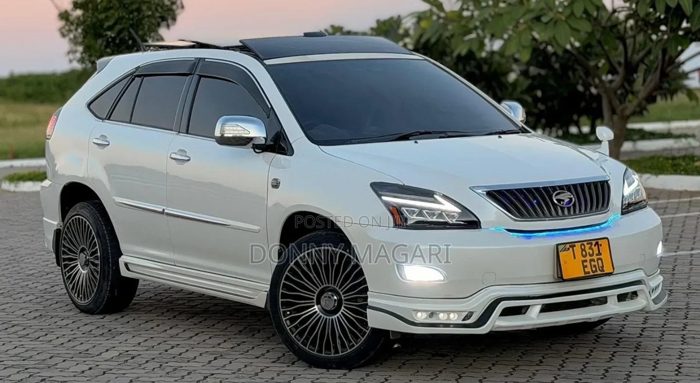 Toyota Harrier 2007 White
