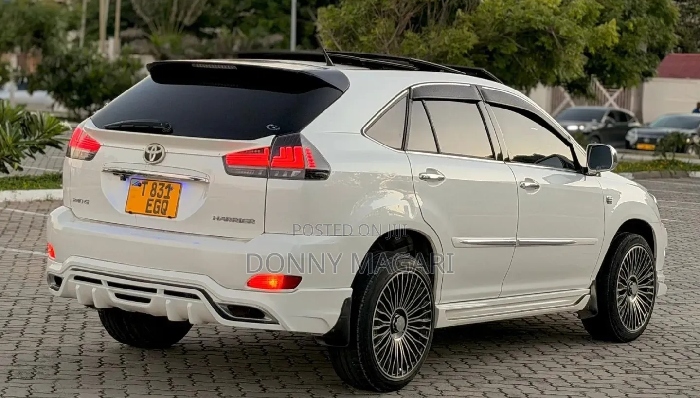 Toyota Harrier 2007 White