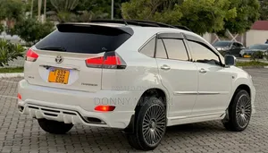 Toyota Harrier 2007 White