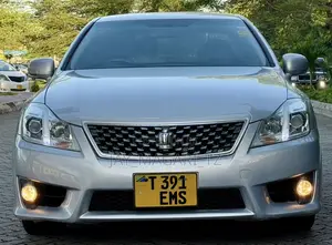 Toyota Crown 2011 Silver