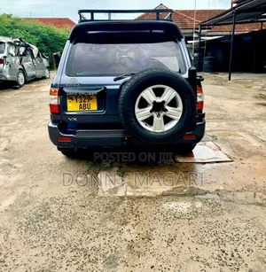 Toyota Land Cruiser 2006 Blue