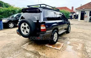 Toyota Land Cruiser 2006 Blue