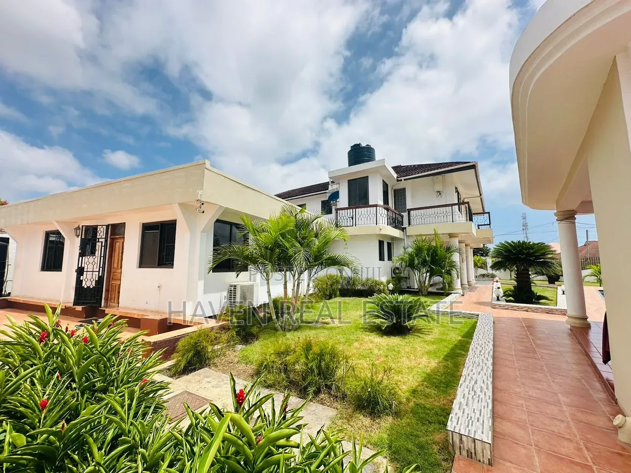 5bdrm House in Mbezi Beach for sale