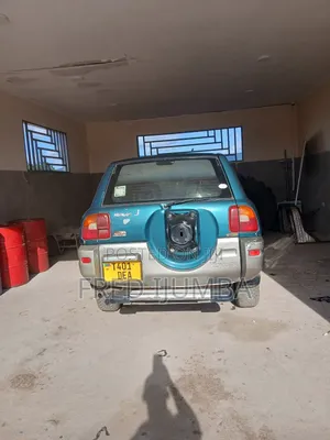 Toyota RAV4 2004 Green