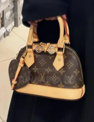 Lv Handbags  Quality Material