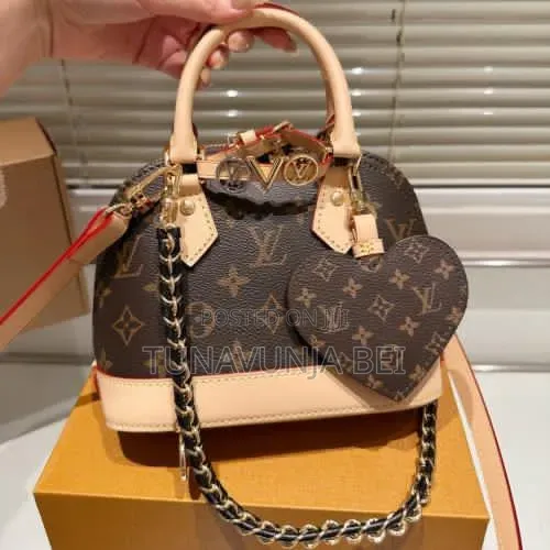 Lv Handbags  Quality Material