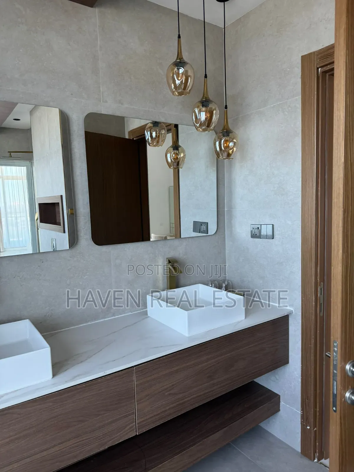 Furnished 4bdrm Apartment in Masaki for sale