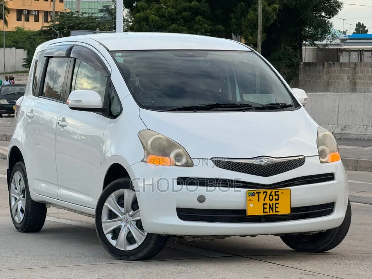Toyota Ractis 2009 Pearl