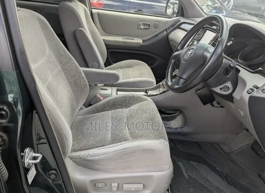 Toyota Kluger 2005 Green