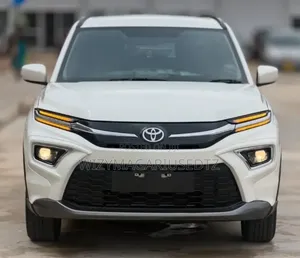 Toyota Urban Cruiser 2025 Off white