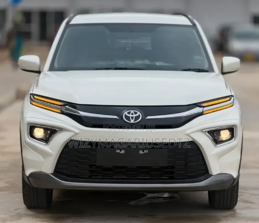 Toyota Urban Cruiser 2025 Off white