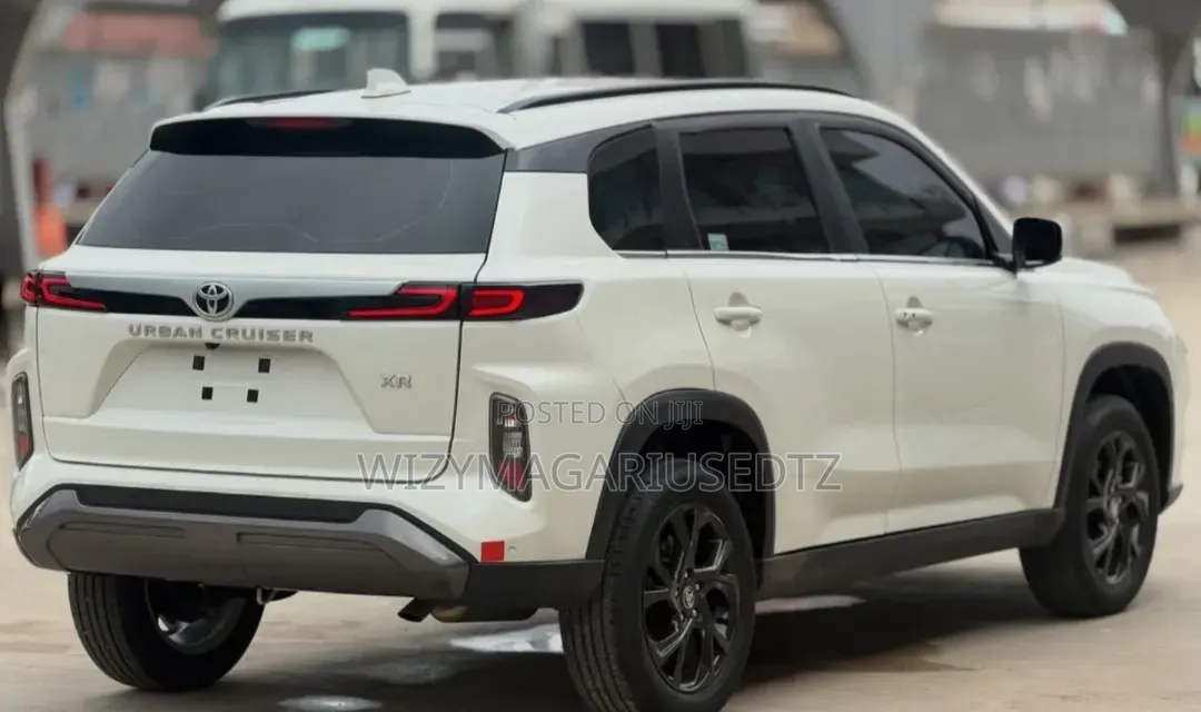 Toyota Urban Cruiser 2025 Off white