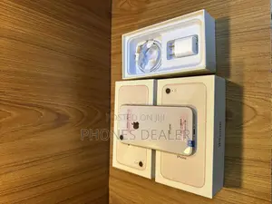 New Apple iPhone 8 64 GB Silver