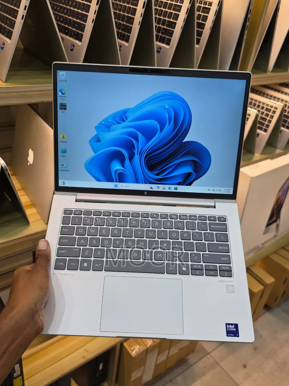 New Laptop HP EliteBook 640 G11 16GB Intel Core Ultra 7 SSD 512GB