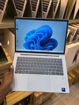 New Laptop HP EliteBook 640 G11 16GB Intel Core Ultra 7 SSD 512GB