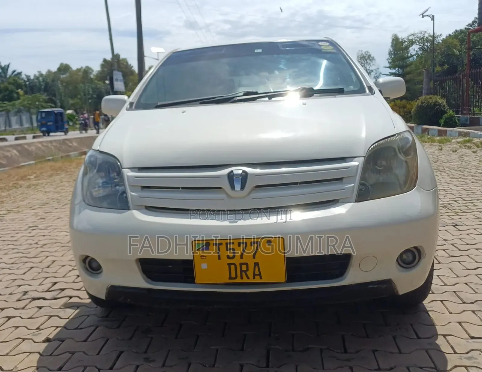 Toyota IST 2004 White