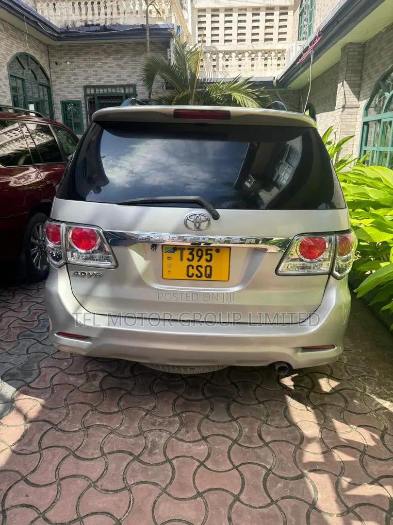 Toyota Fortuner 4.0 AWD 2017 Silver