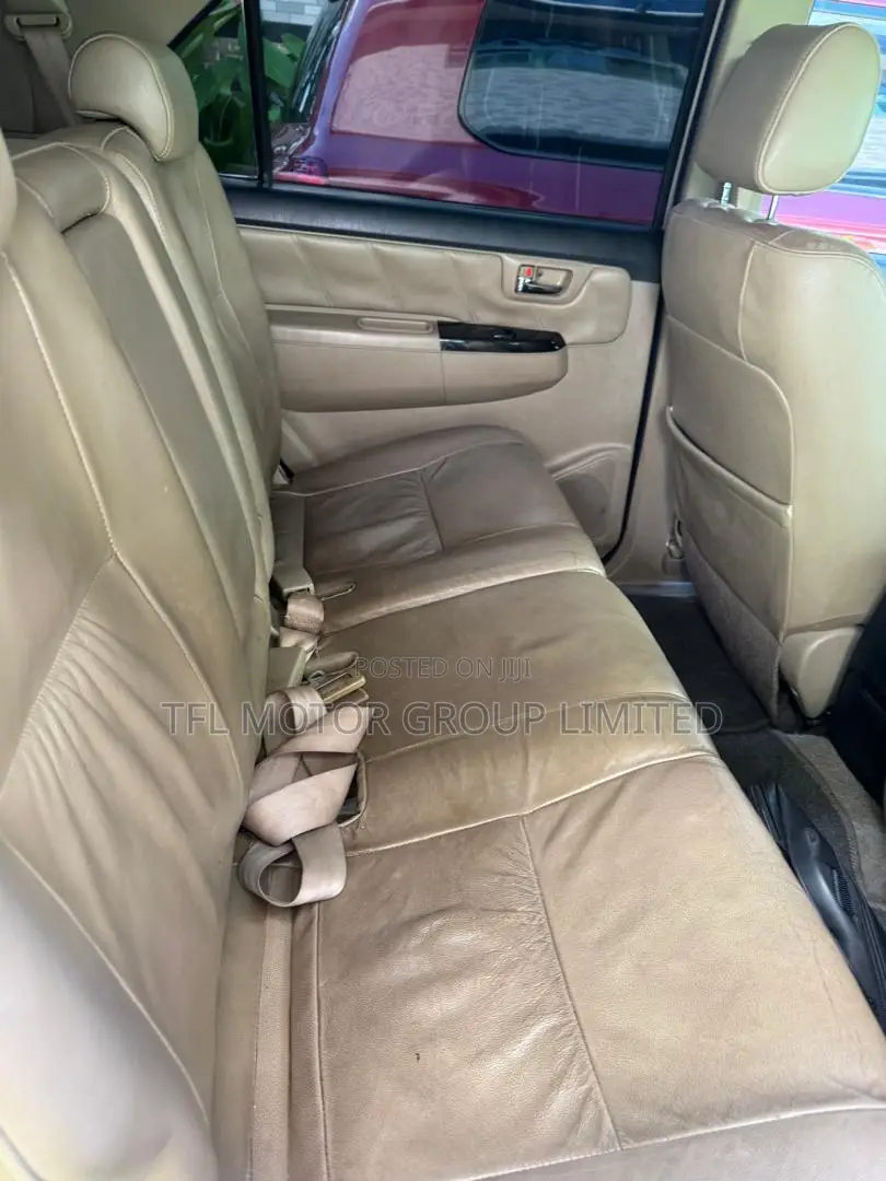 Toyota Fortuner 4.0 AWD 2017 Silver