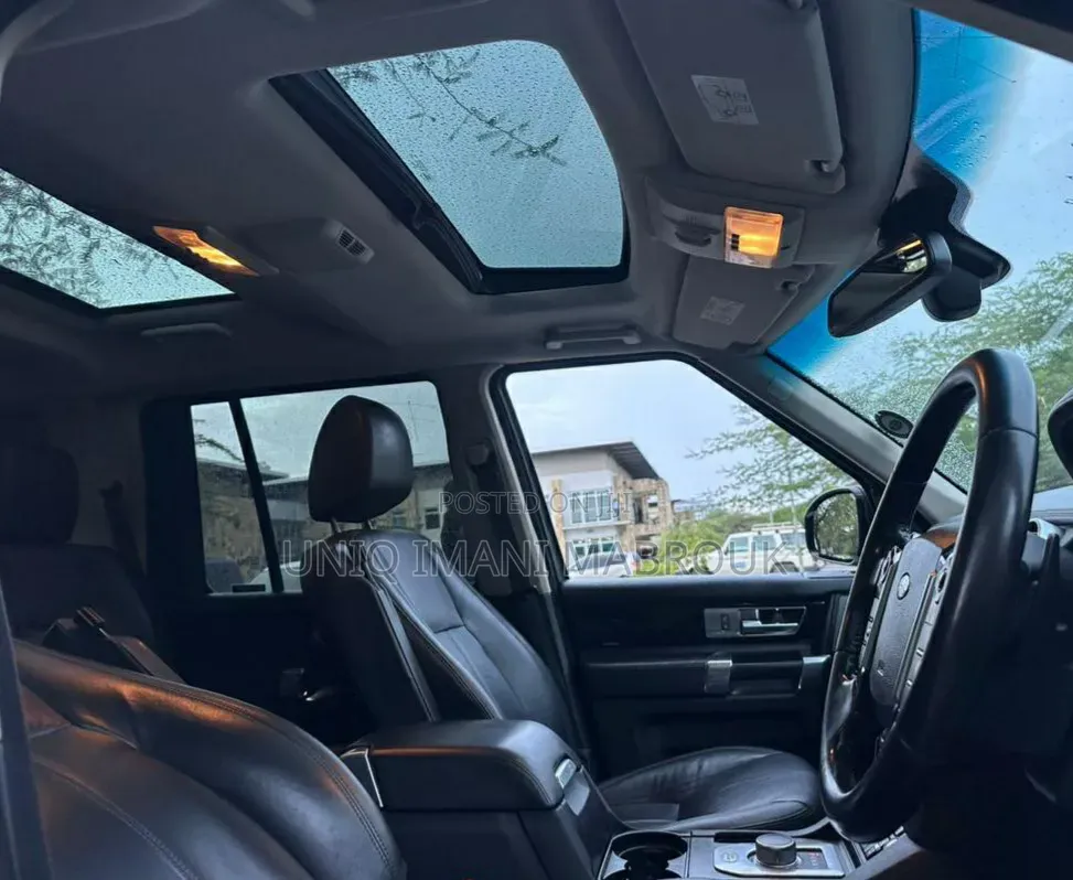 Land Rover Discovery 2015 White