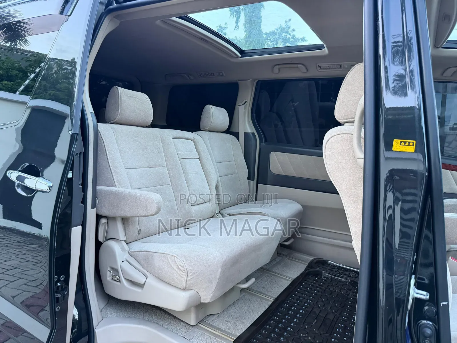Toyota Alphard 2005 Black