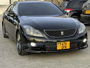 Toyota Crown 2010 Black