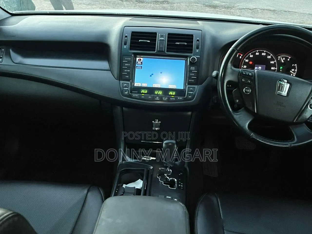 Toyota Crown 2010 Black