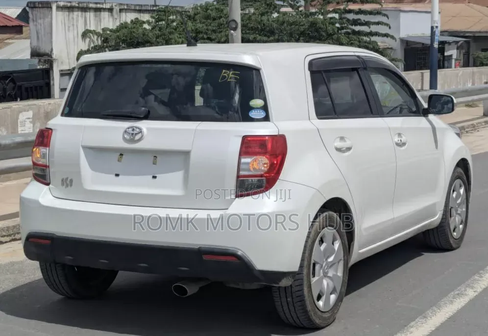 Toyota IST 2018 White