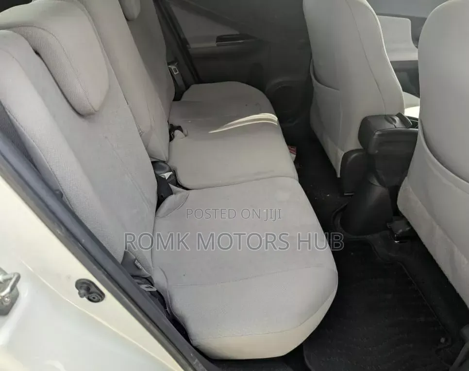 Toyota IST 2018 White
