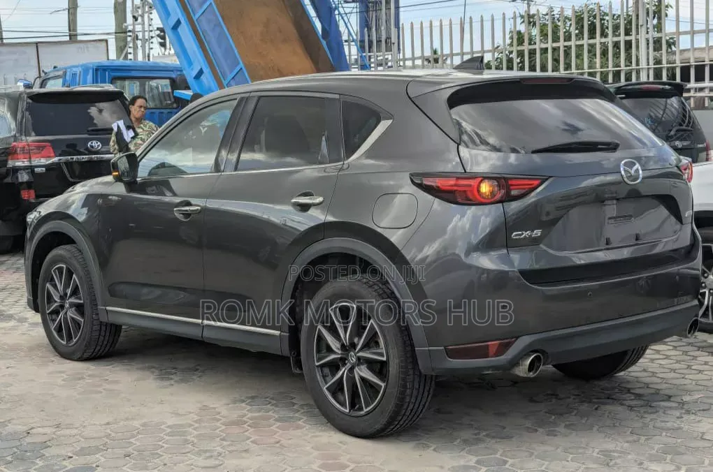 Mazda CX-5 2020 Gray