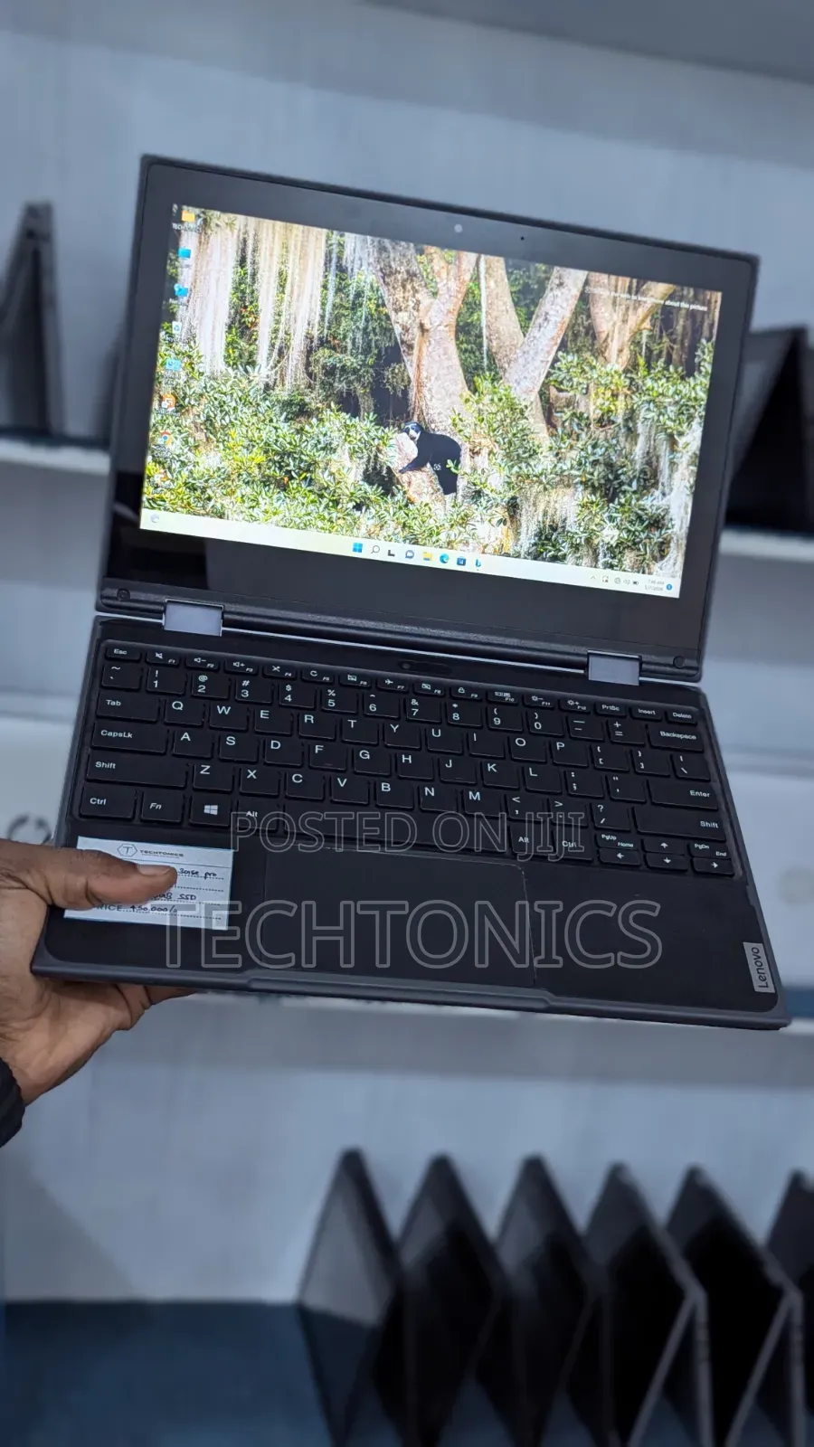 Laptop Lenovo 300e 8GB AMD SSD 128GB