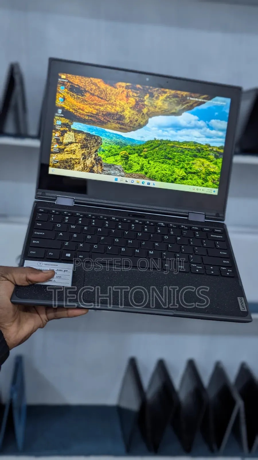 Laptop Lenovo 300e 8GB AMD SSD 128GB