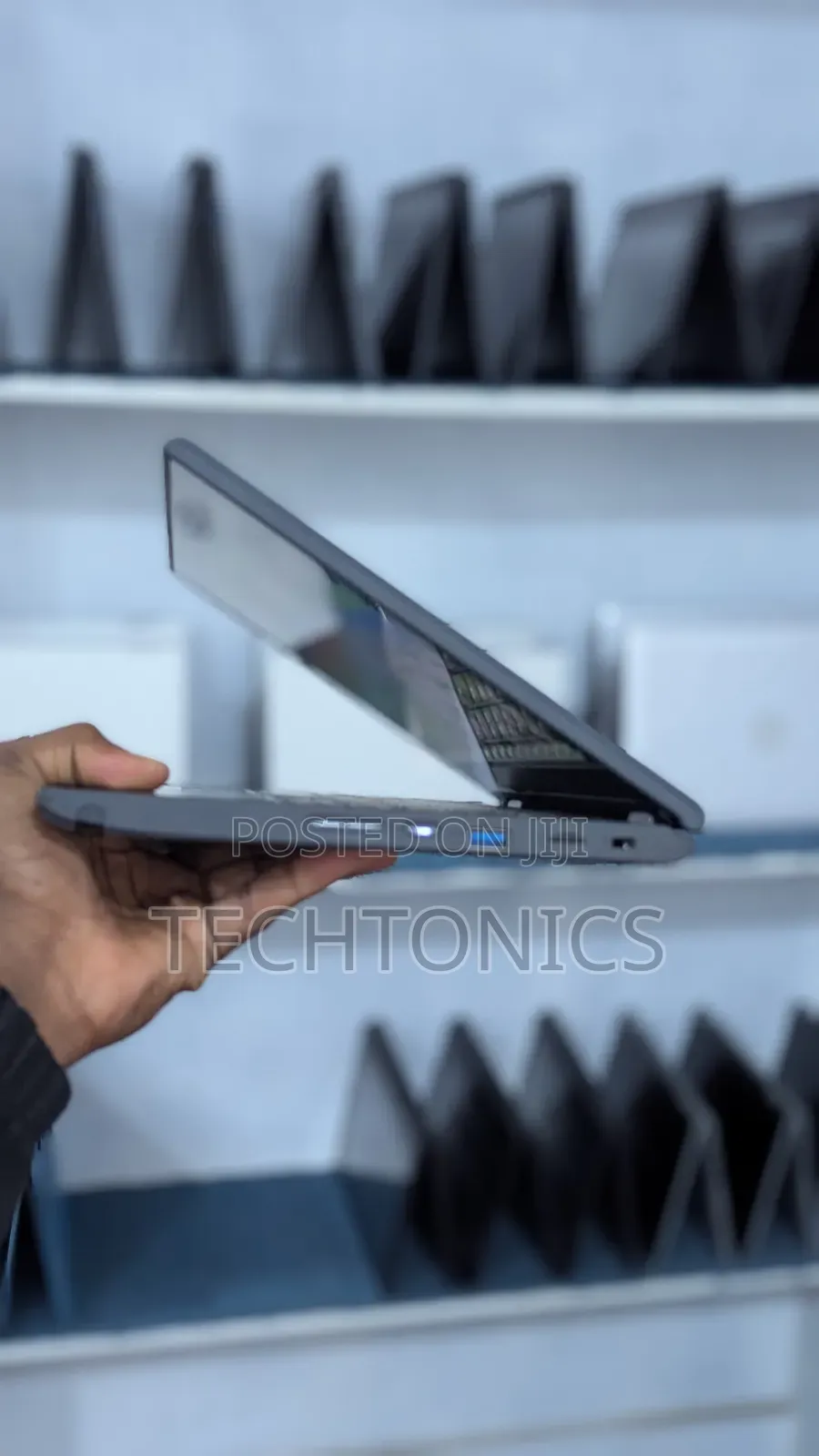 Laptop Lenovo 300e 8GB AMD SSD 128GB