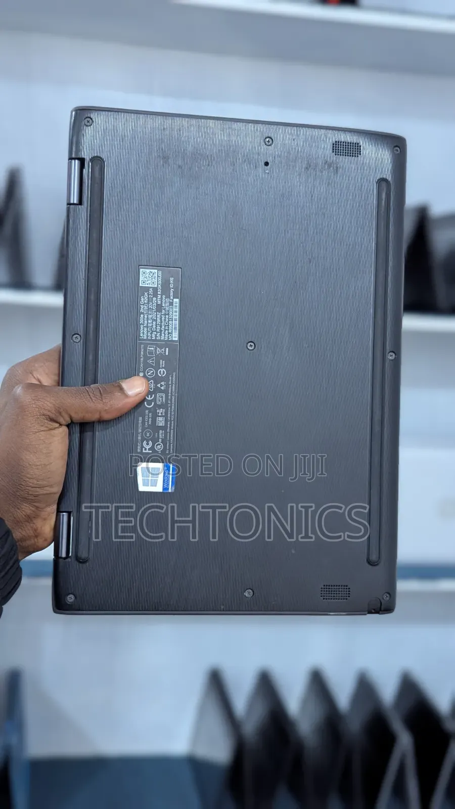 Laptop Lenovo 300e 8GB AMD SSD 128GB